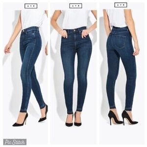 AYR Women's Blue Skinny Jeans